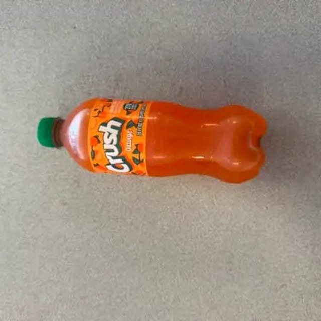 Orange Crush (20 oz).